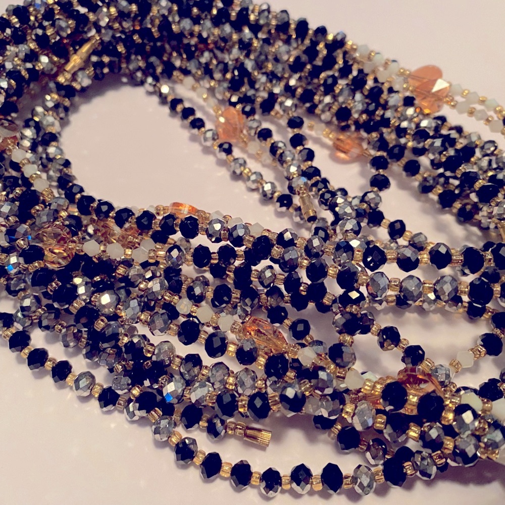 NWT “GALAXY”w/Heart & Bicone Beads accented with gold beads Up to 50 in clasp ⬇️ - Picture 5 of 5